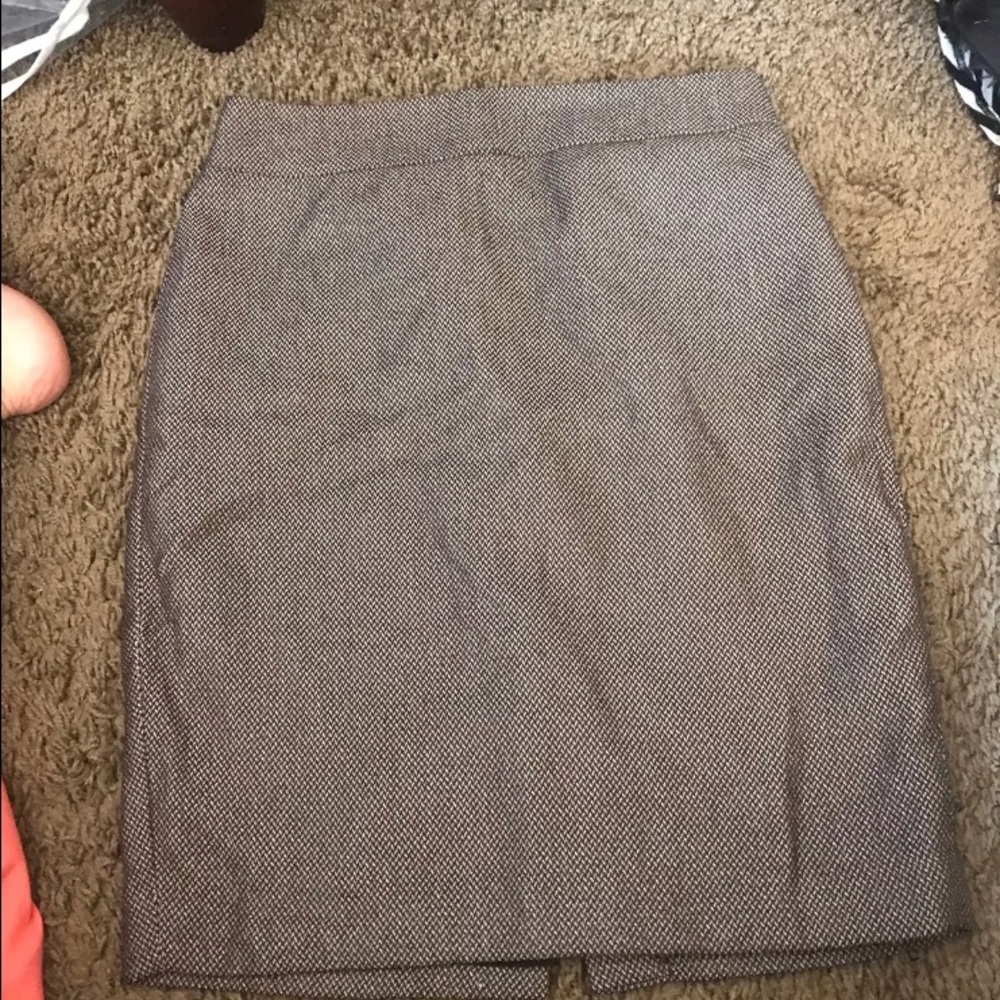 Ann taylor Skirt Size 2 new without tags